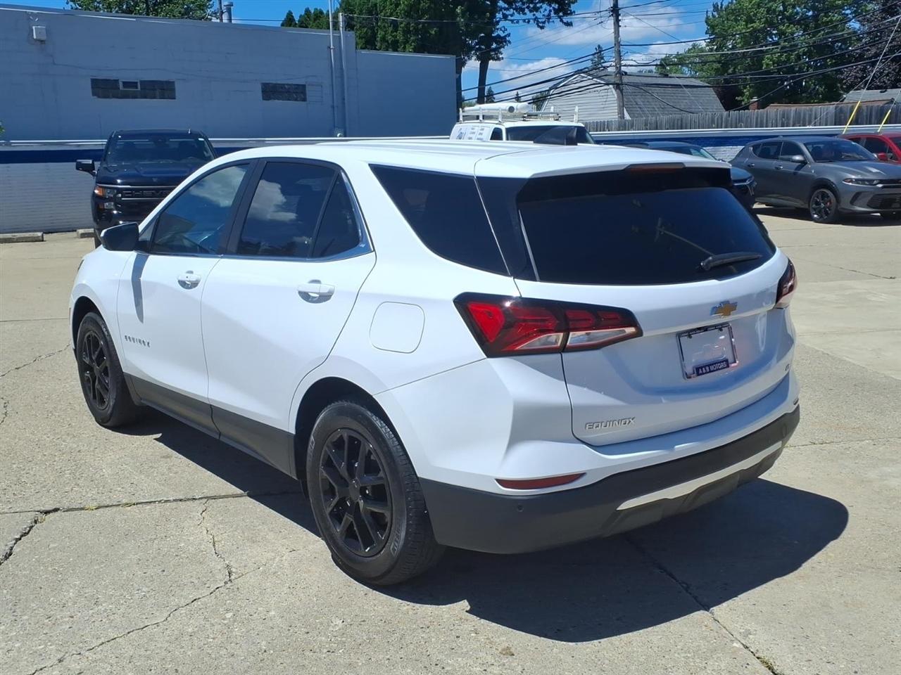 Chevrolet Equinox FWD 4dr LT w/1LT 2024