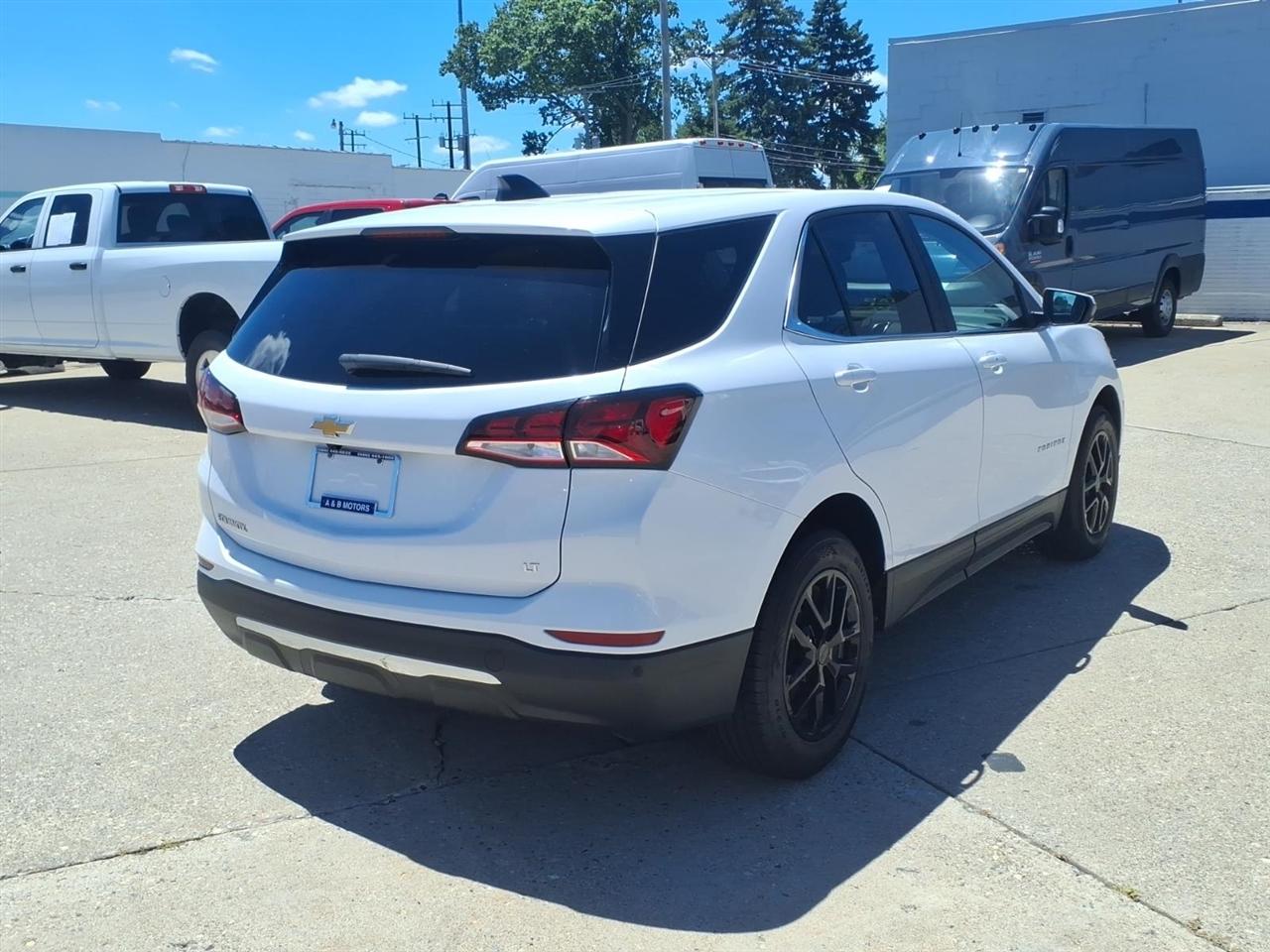Chevrolet Equinox FWD 4dr LT w/1LT 2024