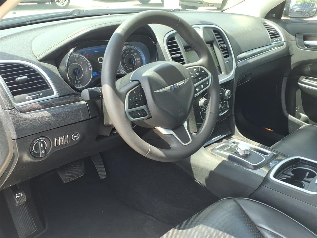 Chrysler 300 300 Touring L AWD 2023