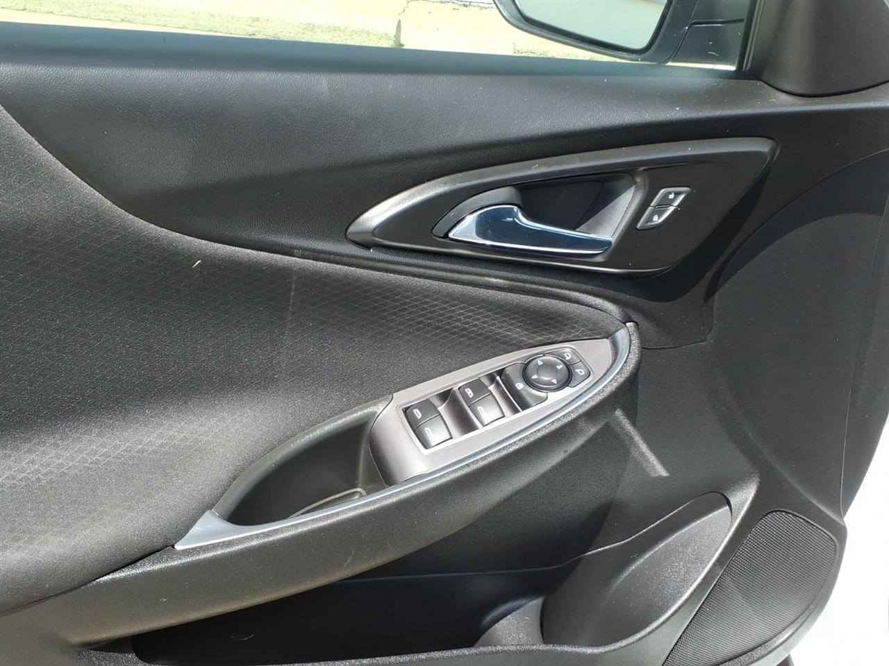 Chevrolet Malibu 4dr Sdn LT 2021