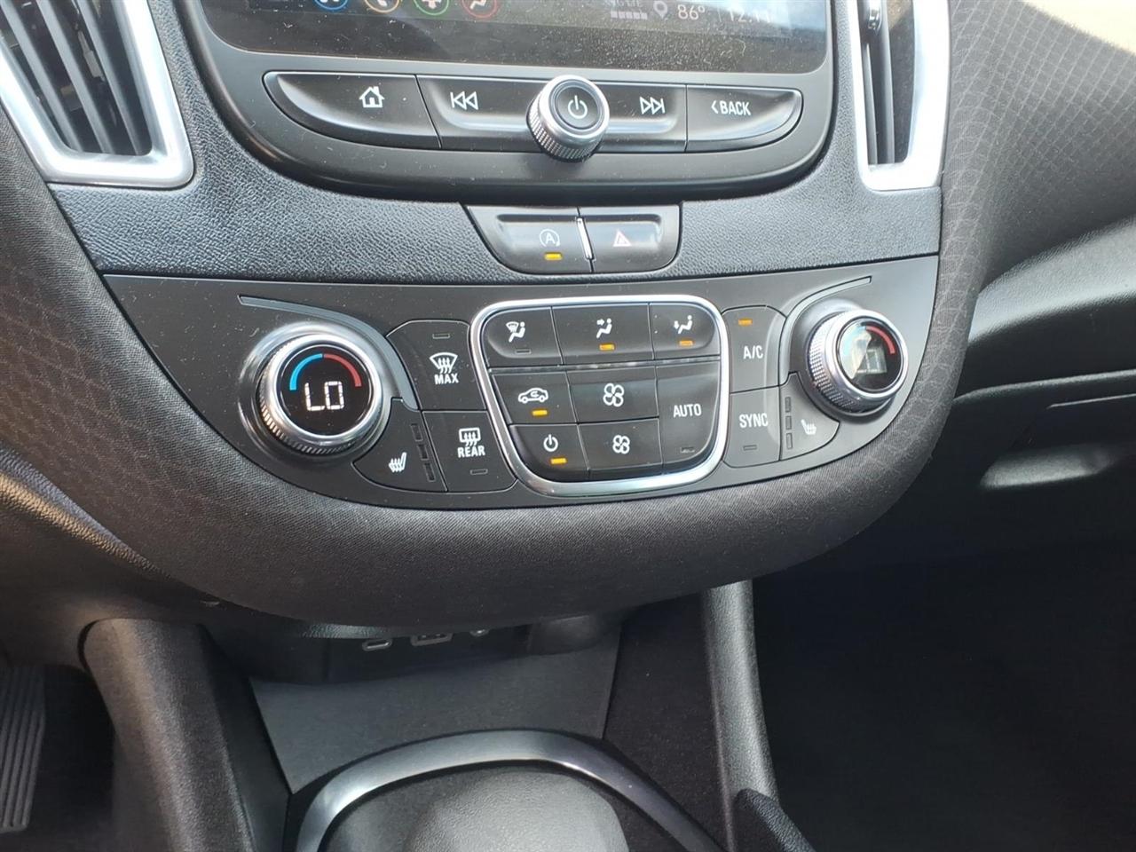 Chevrolet Malibu 4dr Sdn LT 2021
