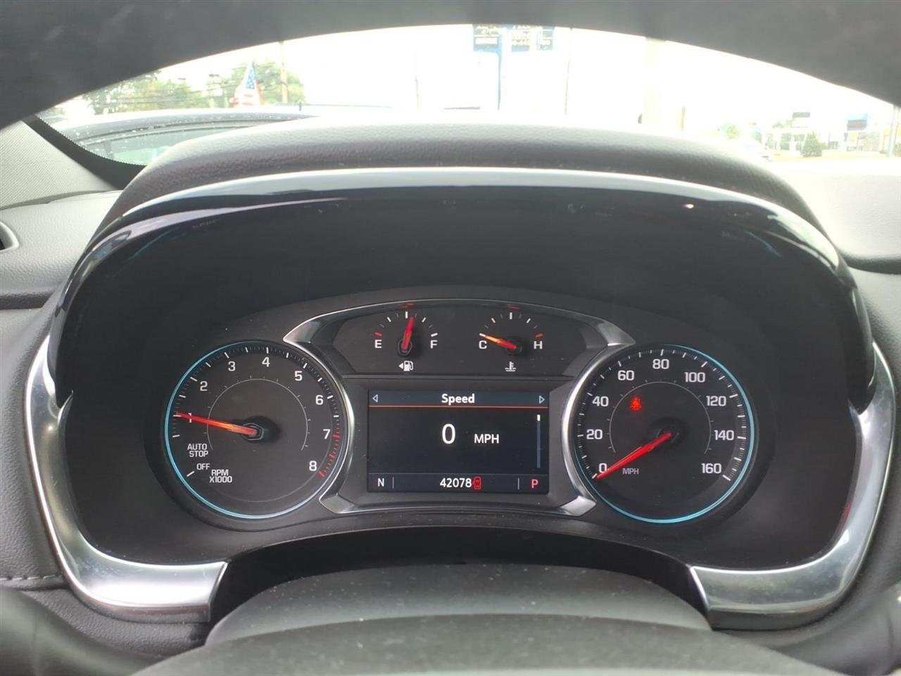 Chevrolet Traverse FWD 4dr LT Cloth w/1LT 2023