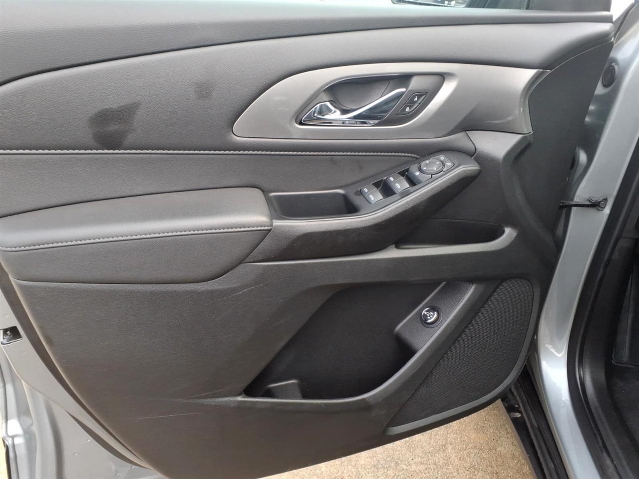 Chevrolet Traverse FWD 4dr LT Cloth w/1LT 2023