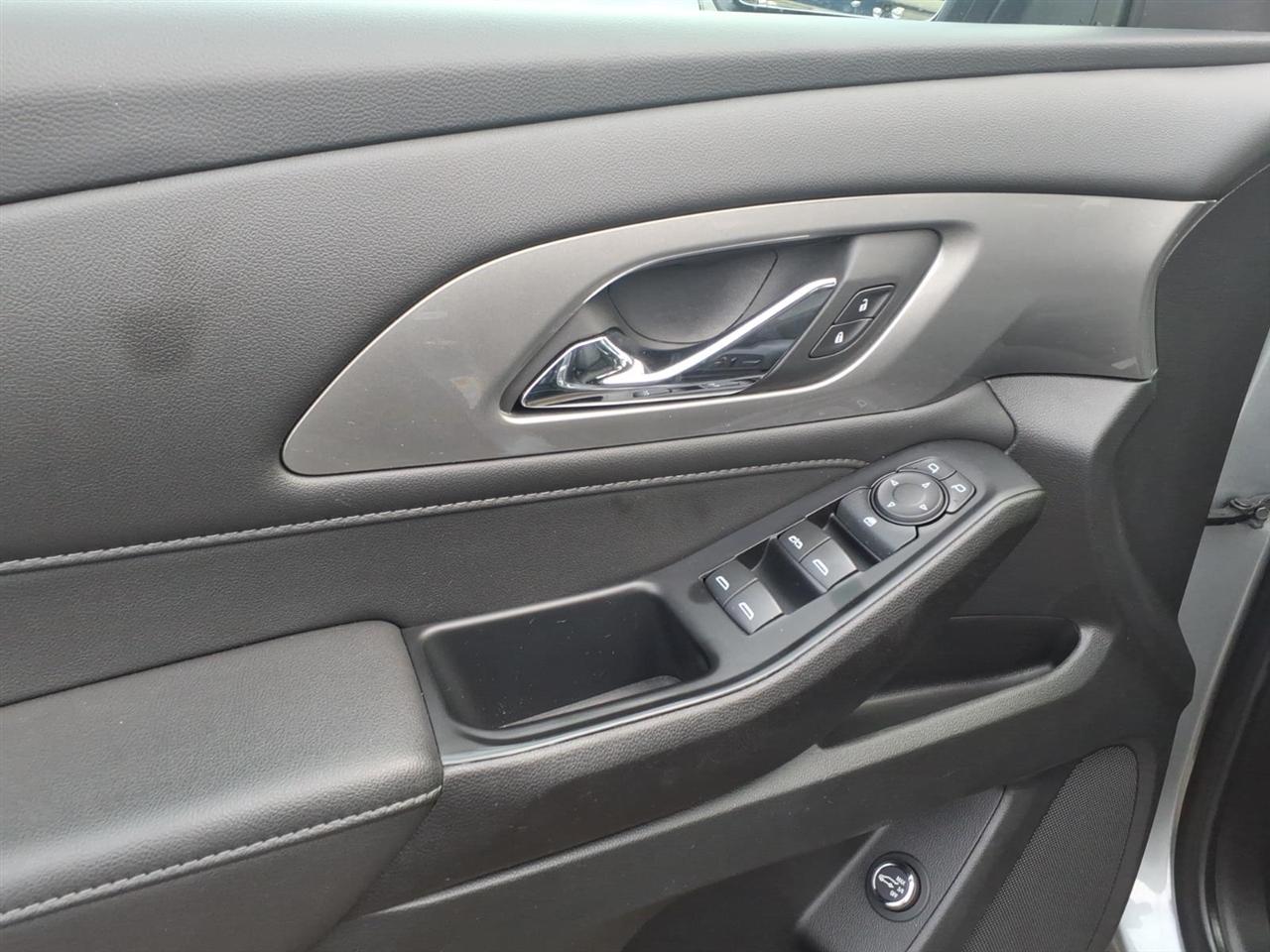 Chevrolet Traverse FWD 4dr LT Cloth w/1LT 2023