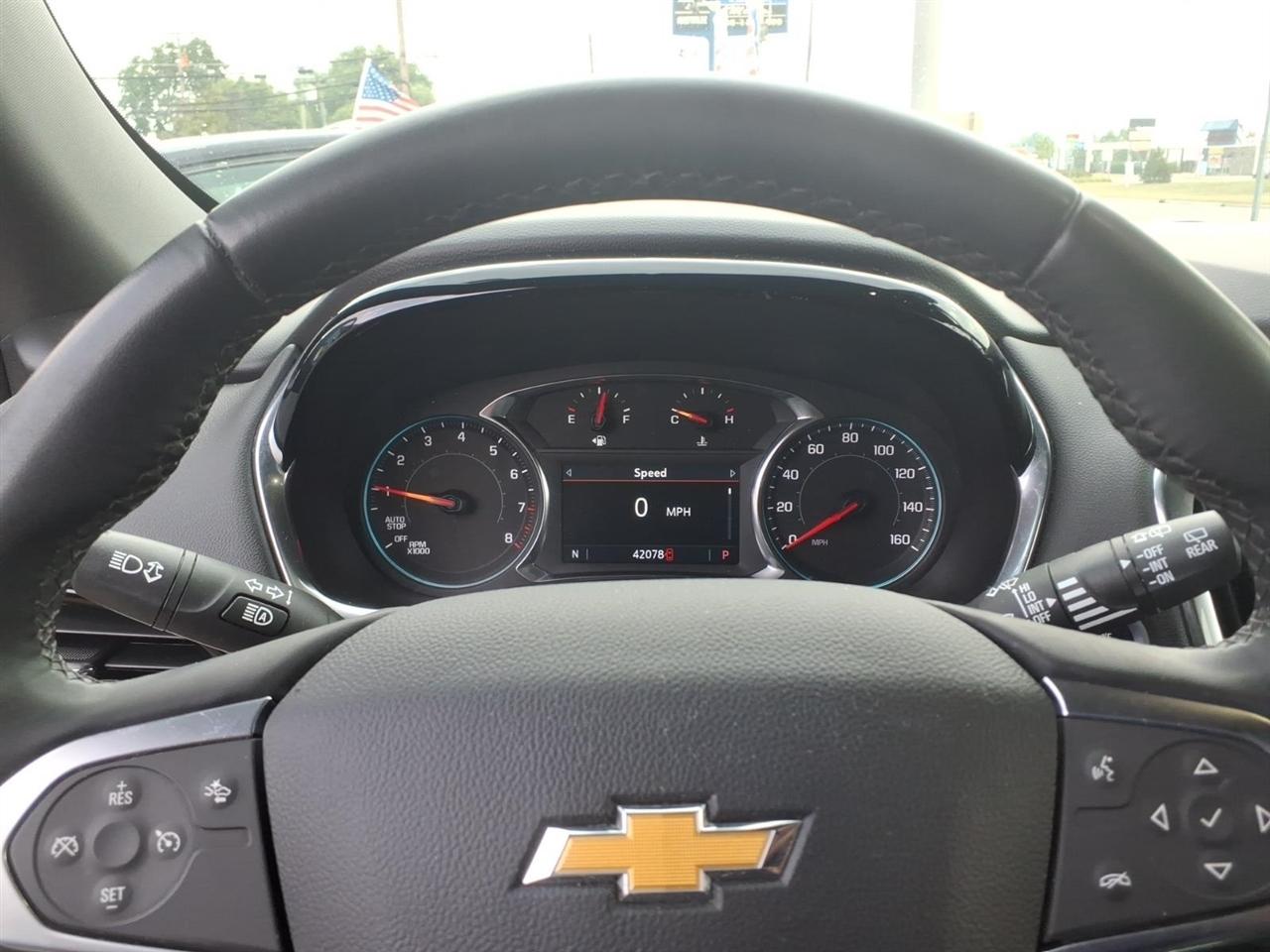 Chevrolet Traverse FWD 4dr LT Cloth w/1LT 2023