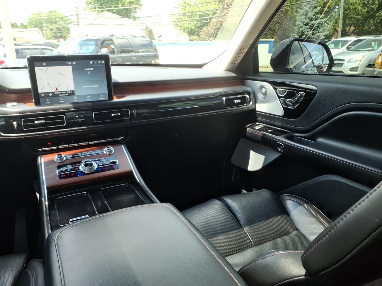 Lincoln Aviator Reserve AWD 2022