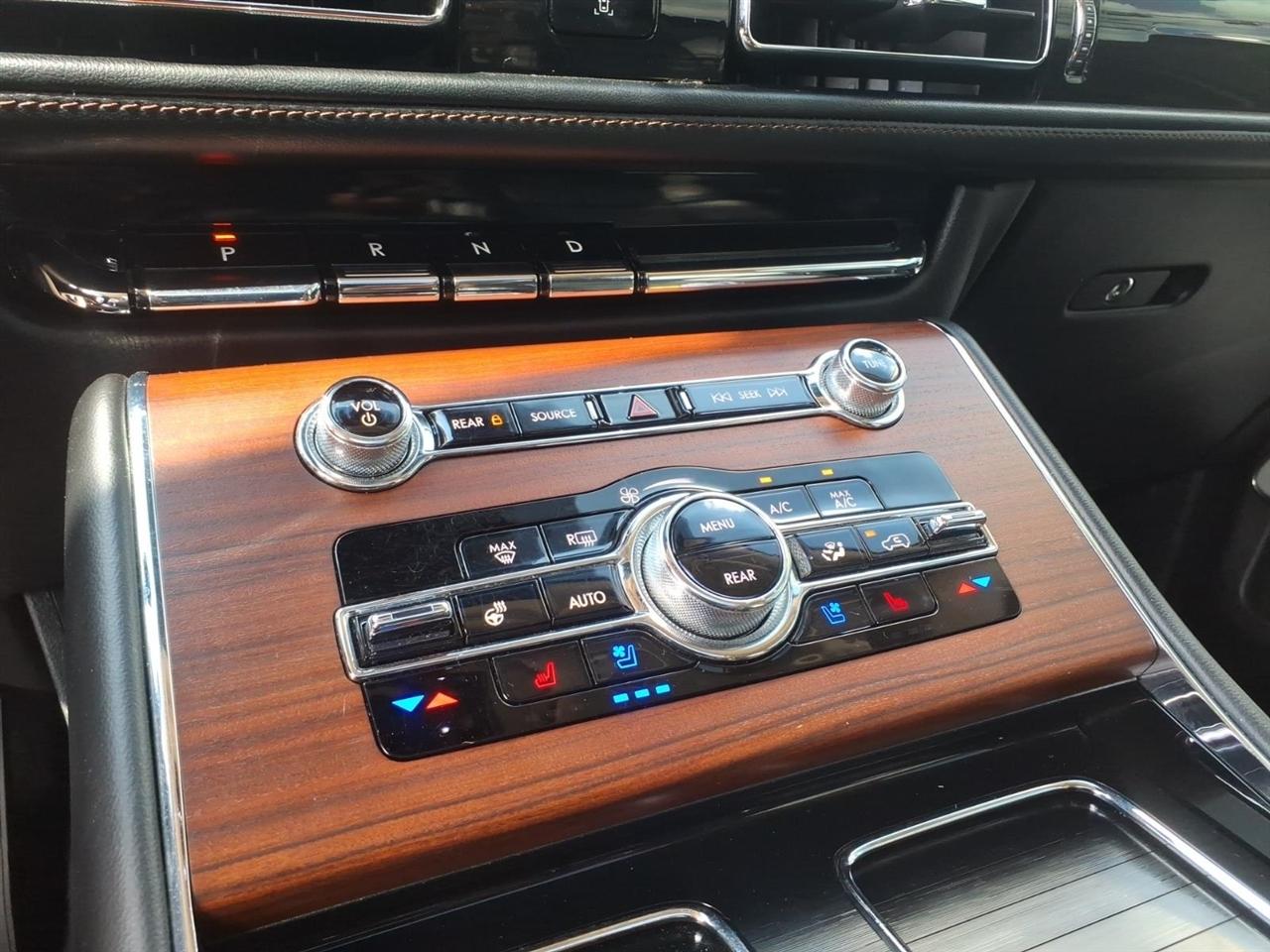 Lincoln Aviator Reserve AWD 2022