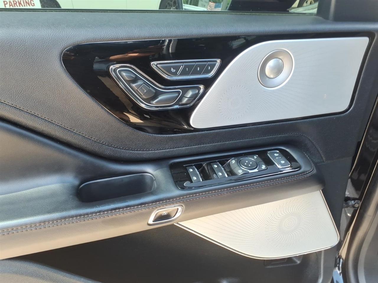 Lincoln Aviator Reserve AWD 2022