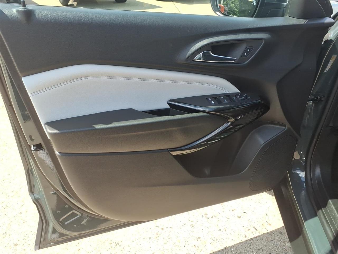 Chevrolet Trax FWD 4dr LT 2025