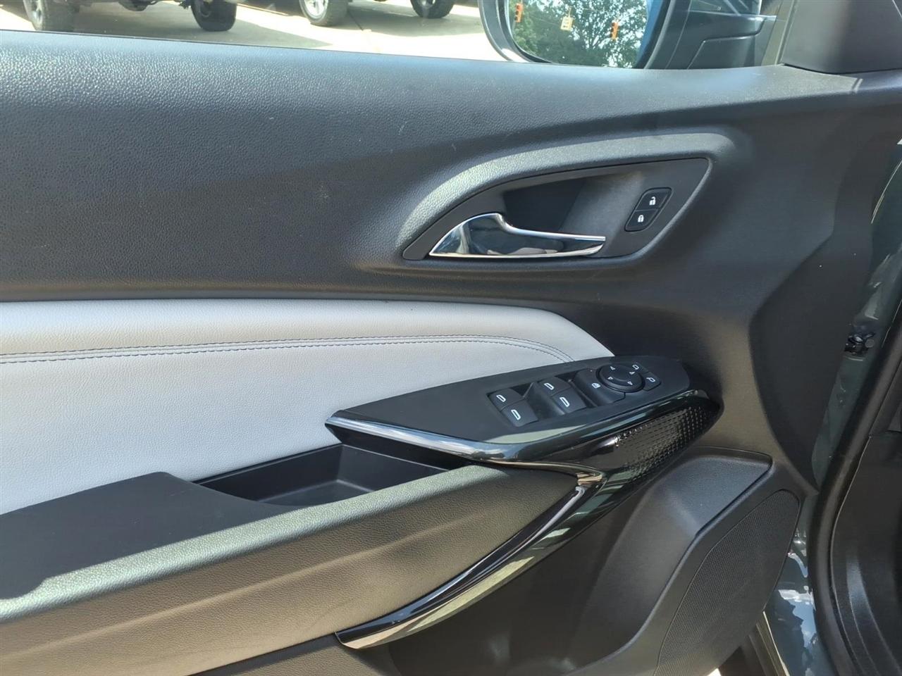 Chevrolet Trax FWD 4dr LT 2025