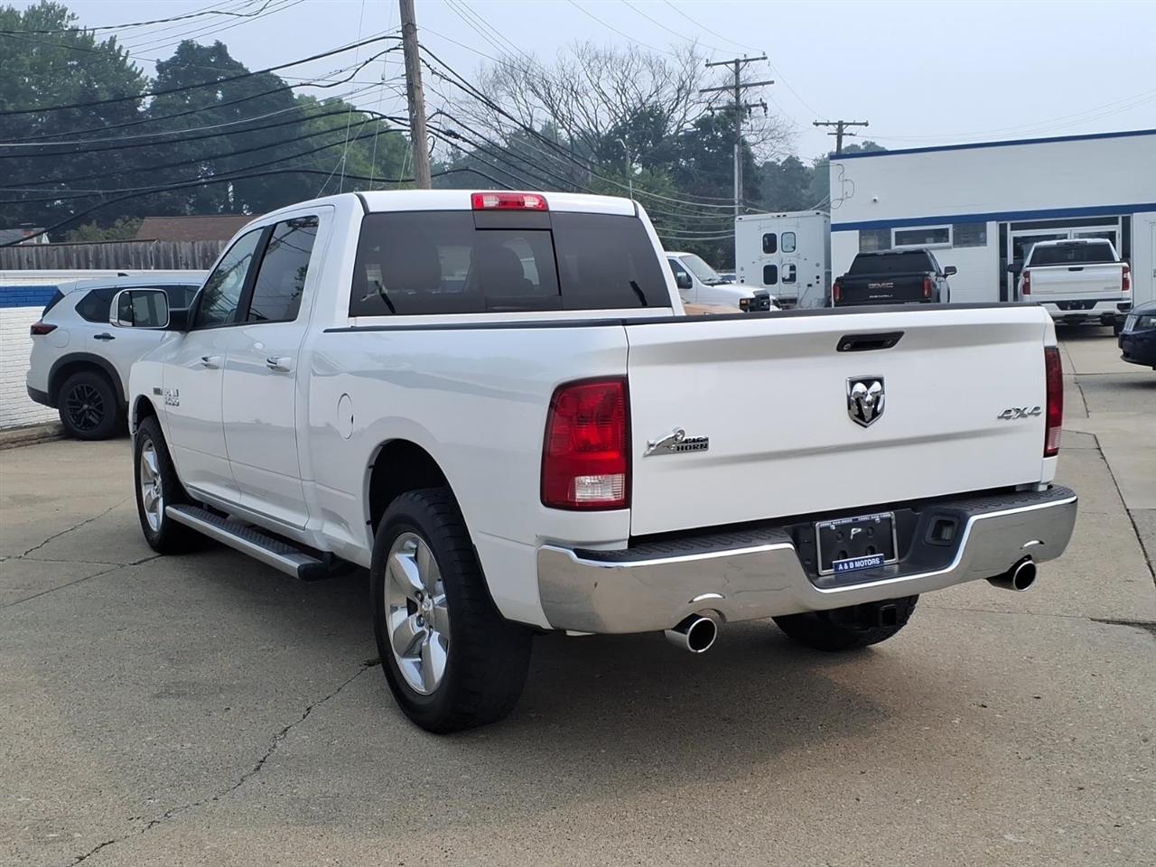 RAM 1500 4WD Crew Cab 149" Big Horn 2015