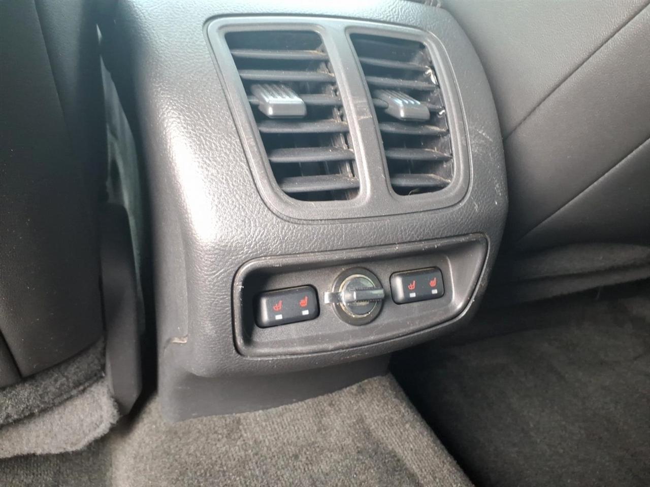Ford Taurus 4dr Sdn SHO AWD 2015