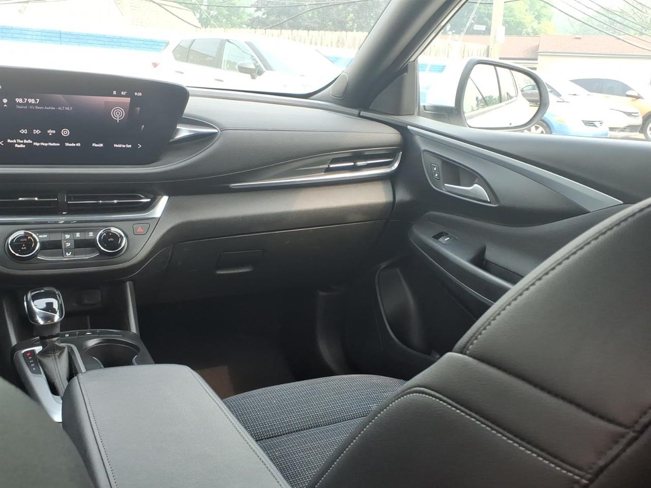 Buick Envista FWD 4dr Preferred 2025