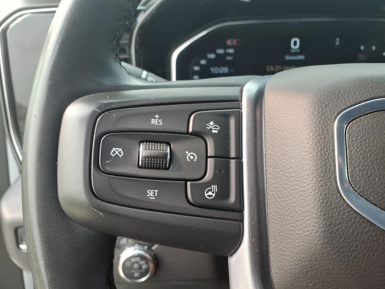 GMC Sierra 1500 4WD Crew Cab 147" SLT 2025