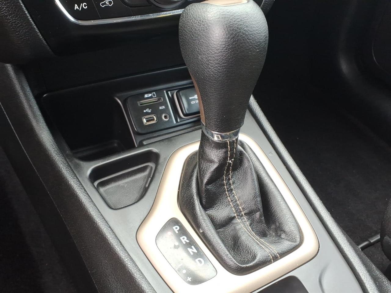 Jeep Cherokee Latitude FWD 2017