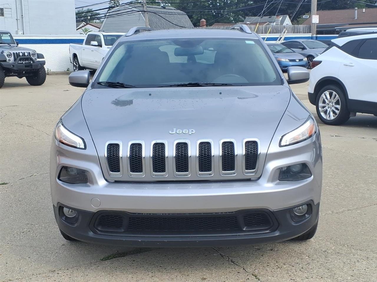Jeep Cherokee Latitude FWD 2017