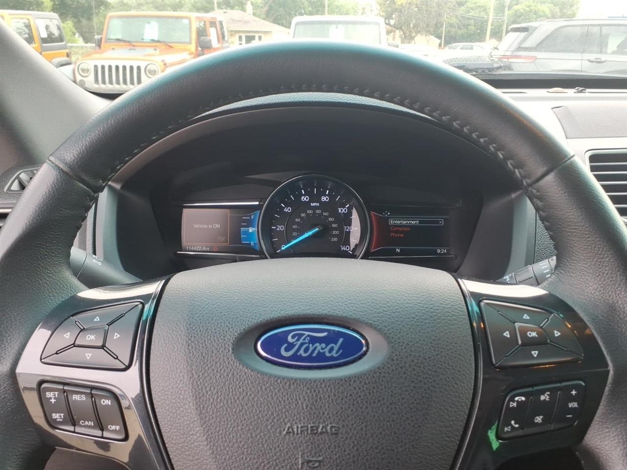 Ford Explorer XLT 4WD 2019