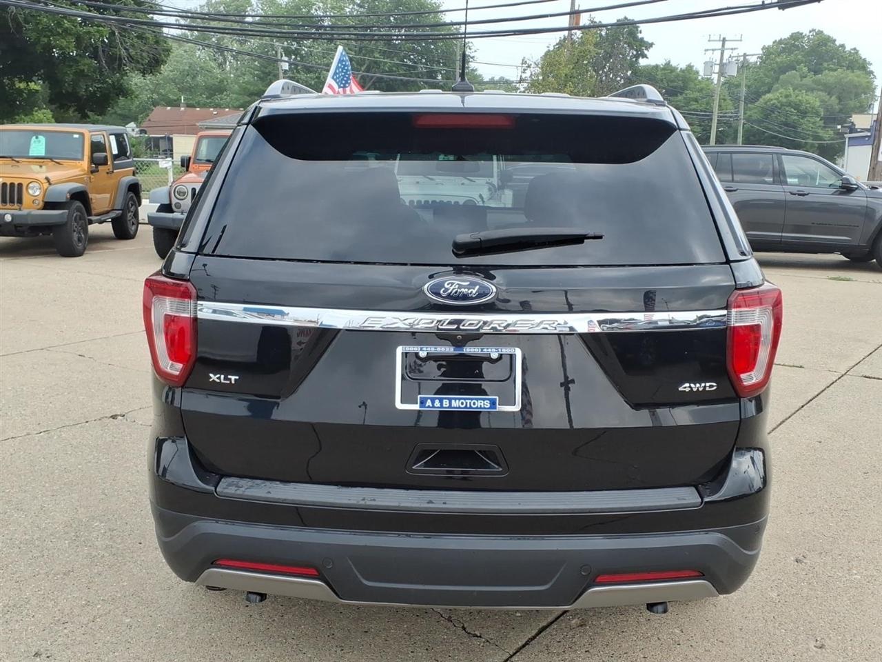 Ford Explorer XLT 4WD 2019