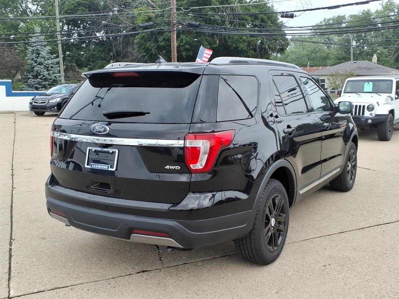 Ford Explorer XLT 4WD 2019