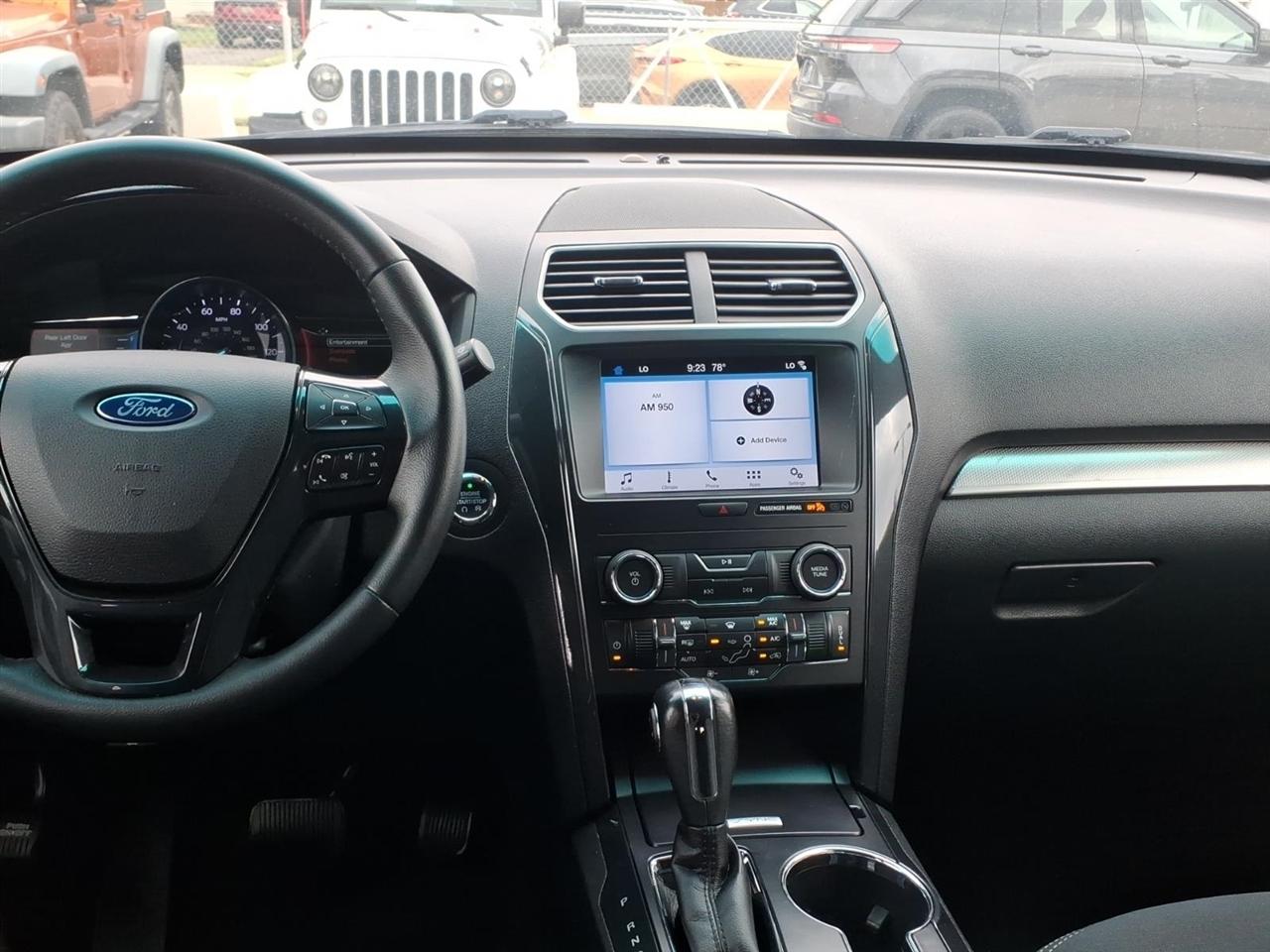 Ford Explorer XLT 4WD 2019
