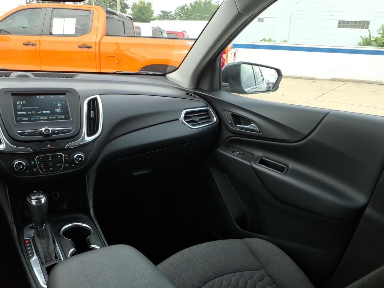 Chevrolet Equinox AWD 4dr LT w/2LT 2018