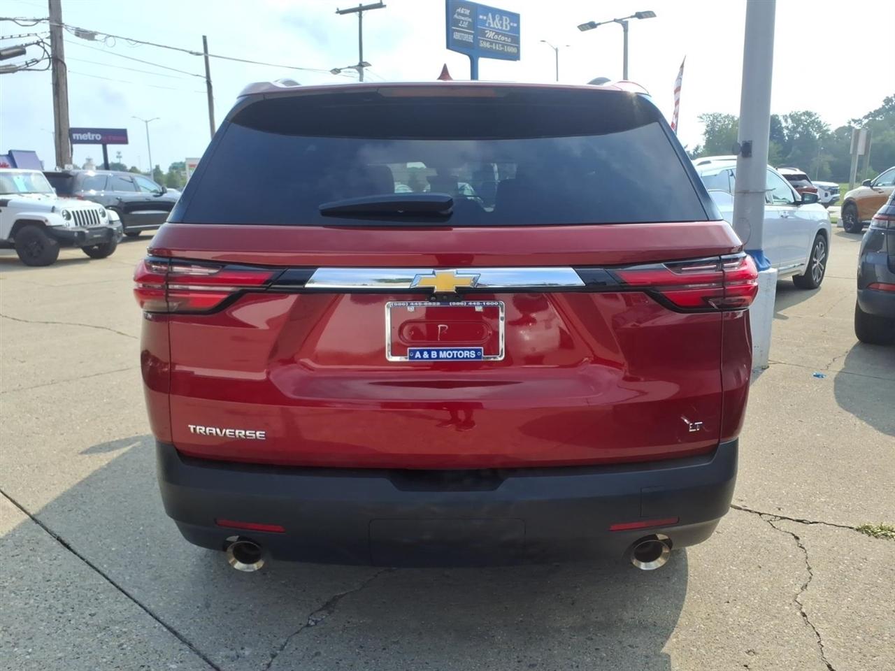 Chevrolet Traverse FWD 4dr LT Cloth w/1LT 2023