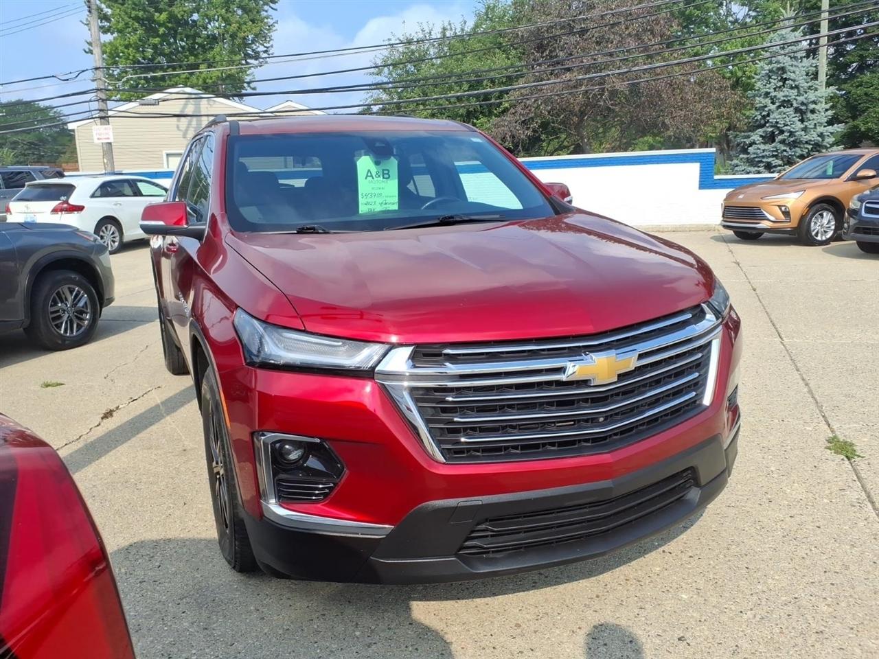 Chevrolet Traverse FWD 4dr LT Cloth w/1LT 2023