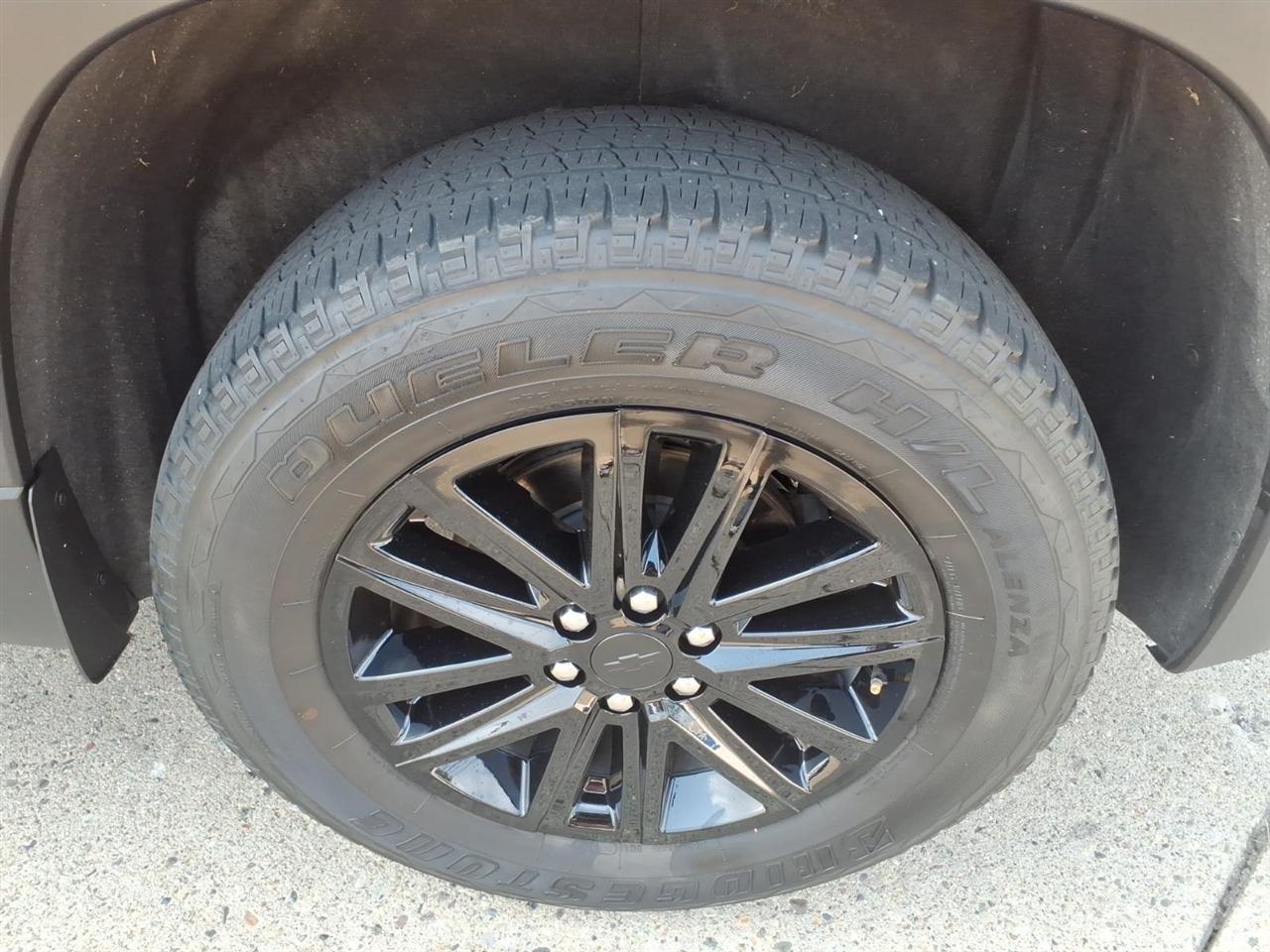 Chevrolet Traverse FWD 4dr LT Cloth w/1LT 2023