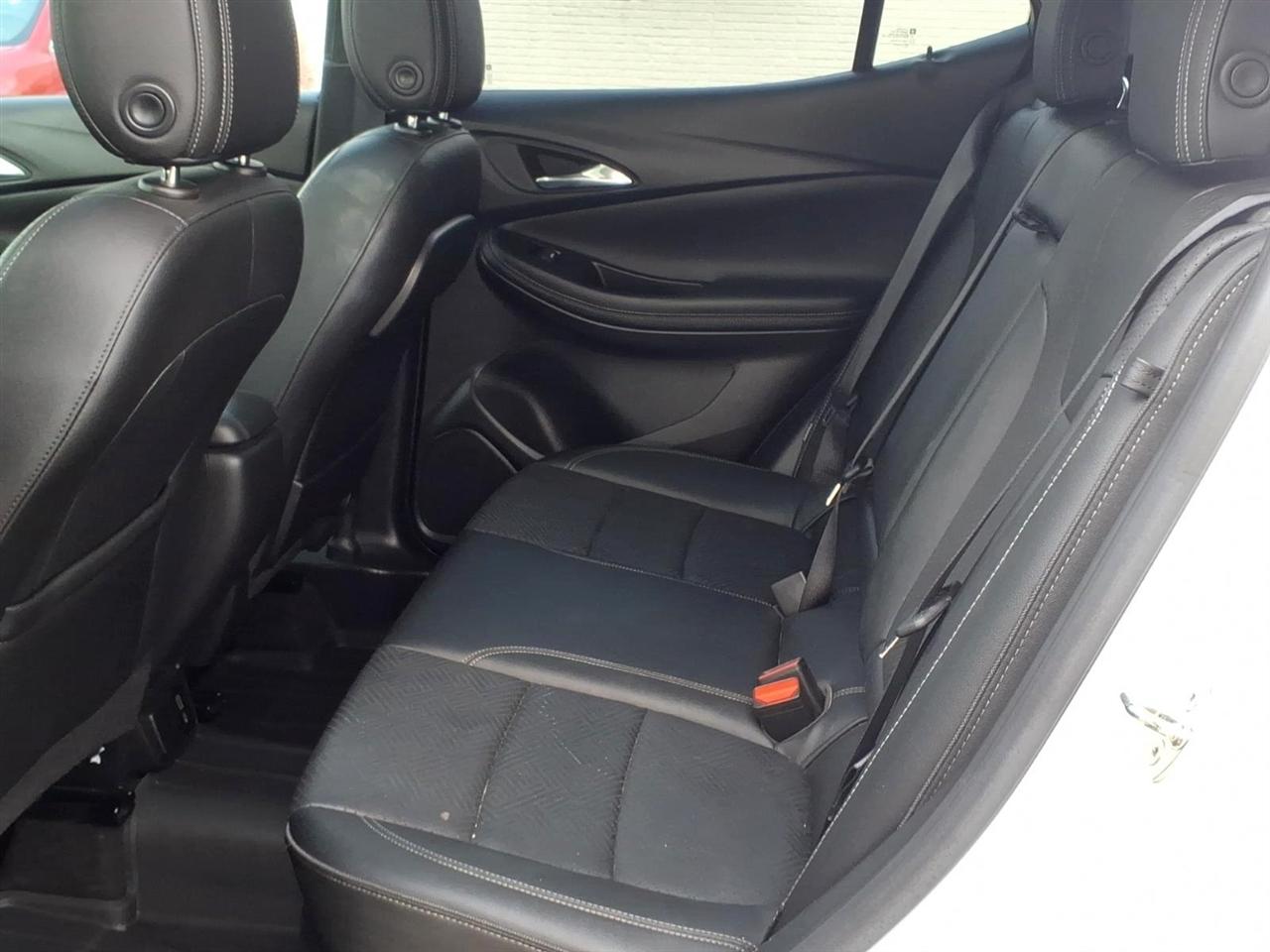 Buick Encore GX AWD 4dr Essence 2022