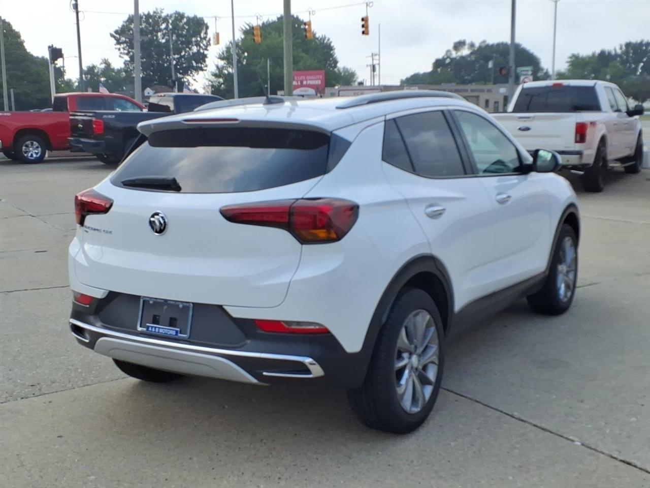 Buick Encore GX AWD 4dr Essence 2022