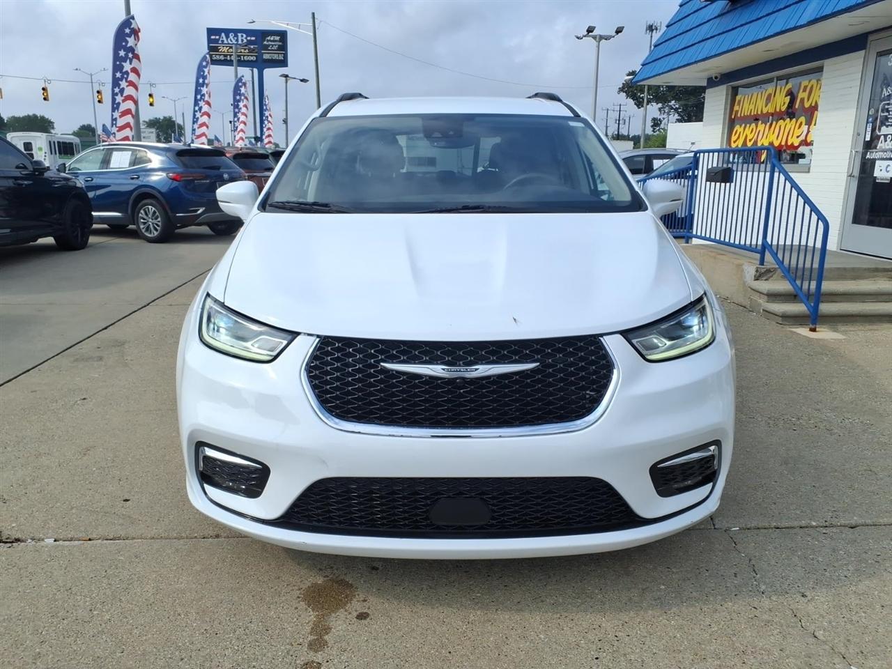 Chrysler Pacifica Touring L FWD 2022