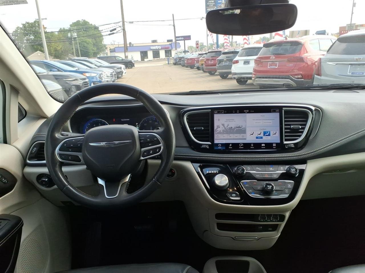 Chrysler Pacifica Touring L FWD 2022