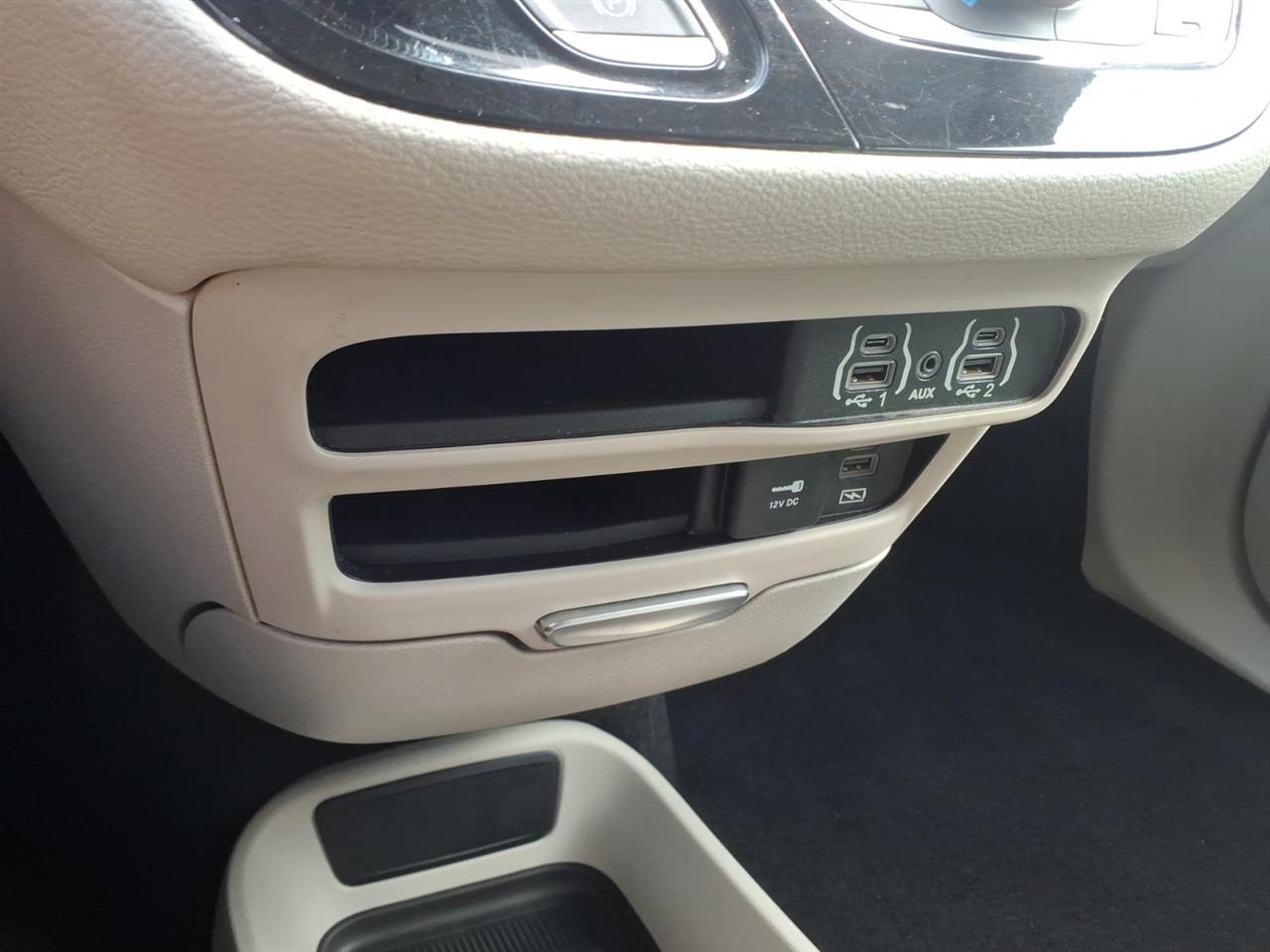 Chrysler Pacifica Touring L FWD 2022