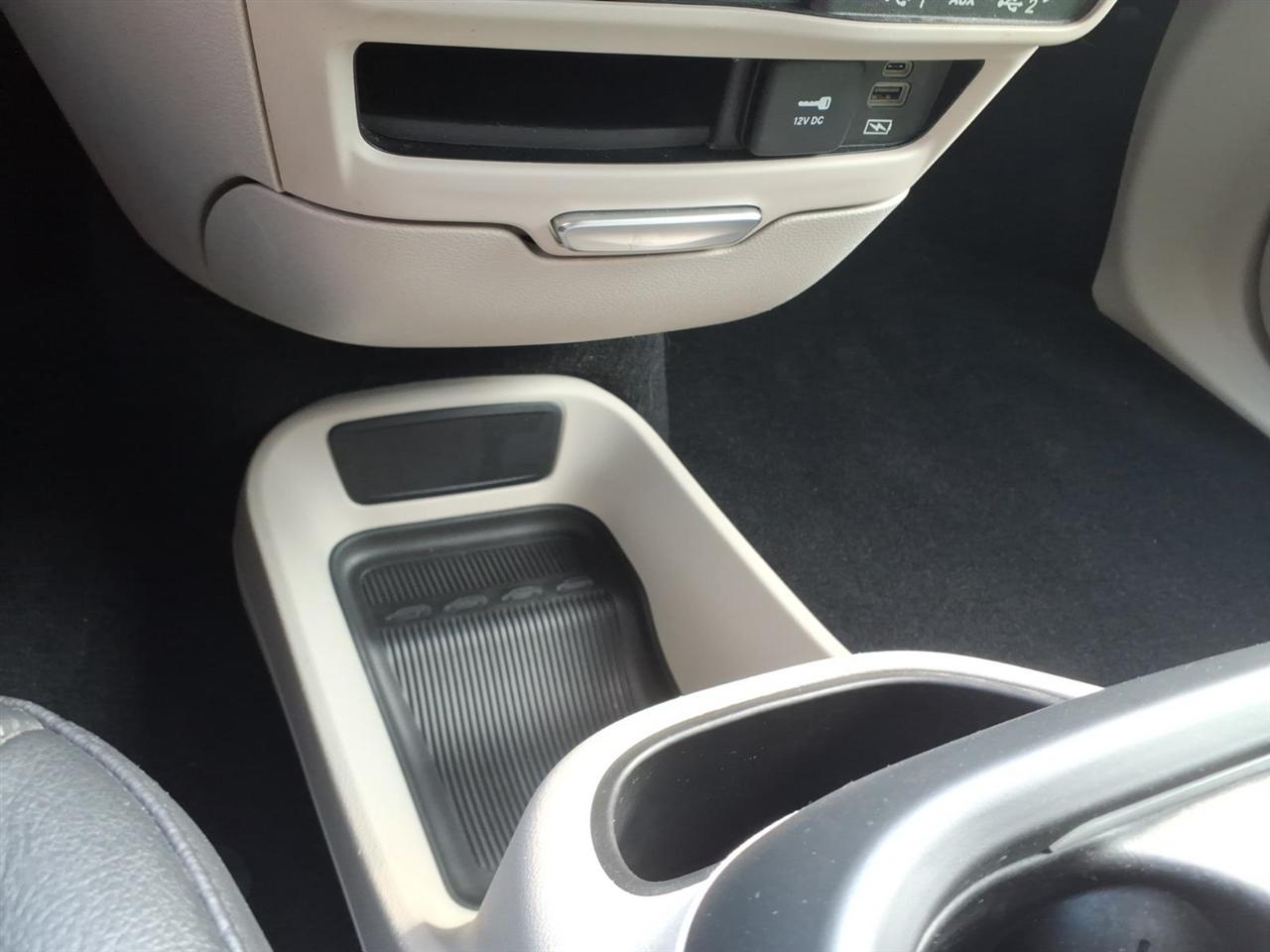 Chrysler Pacifica Touring L FWD 2022