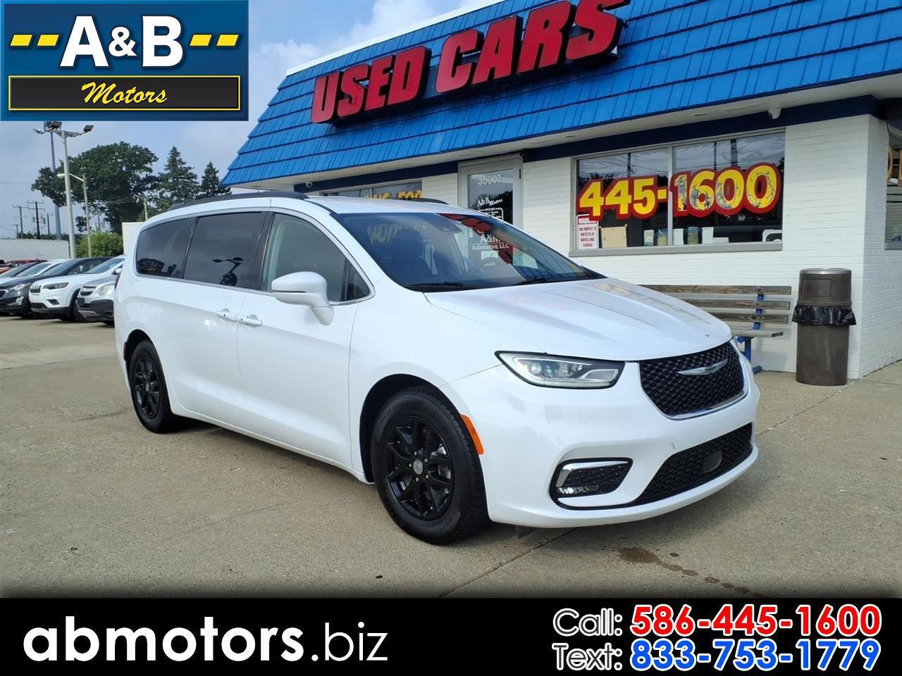 Chrysler Pacifica Touring L FWD 2022