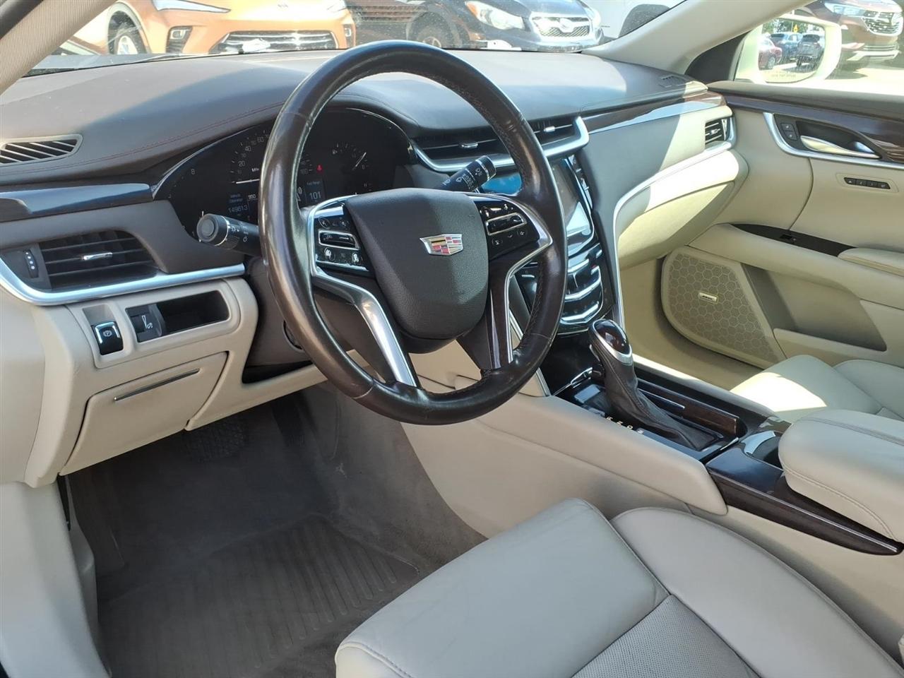 Cadillac XTS 4dr Sdn Luxury Collection AWD 2016