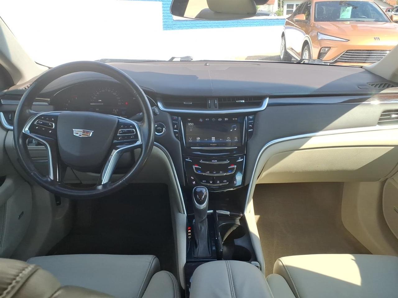 Cadillac XTS 4dr Sdn Luxury Collection AWD 2016