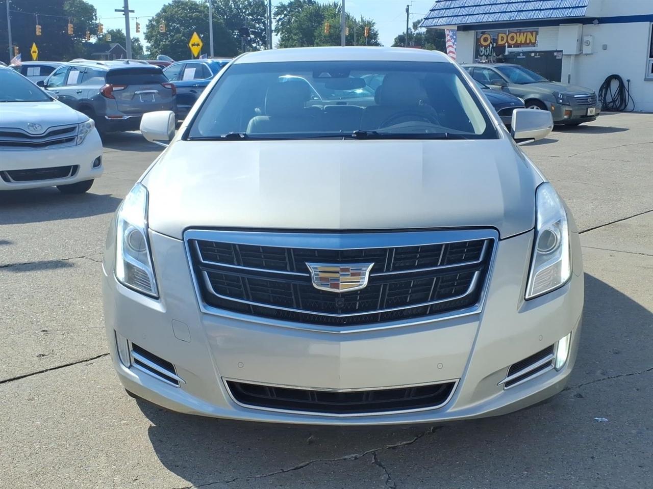 Cadillac XTS 4dr Sdn Luxury Collection AWD 2016