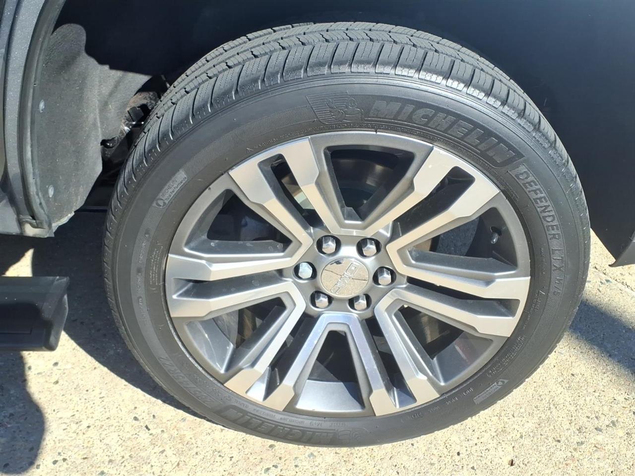 GMC Yukon 4WD 4dr Denali 2018