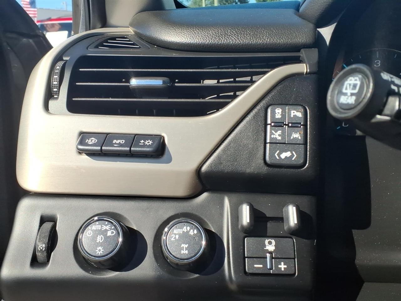 GMC Yukon 4WD 4dr Denali 2018