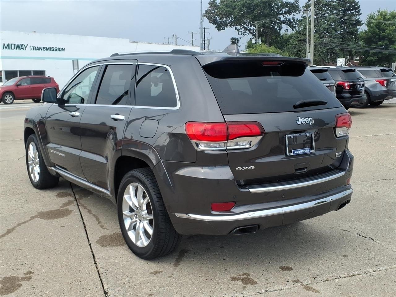 Jeep Grand Cherokee 4WD 4dr Summit 2016