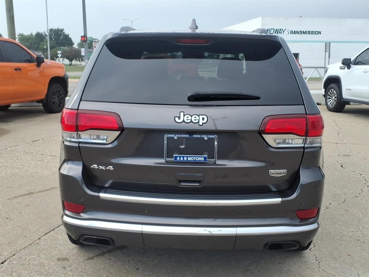 Jeep Grand Cherokee 4WD 4dr Summit 2016