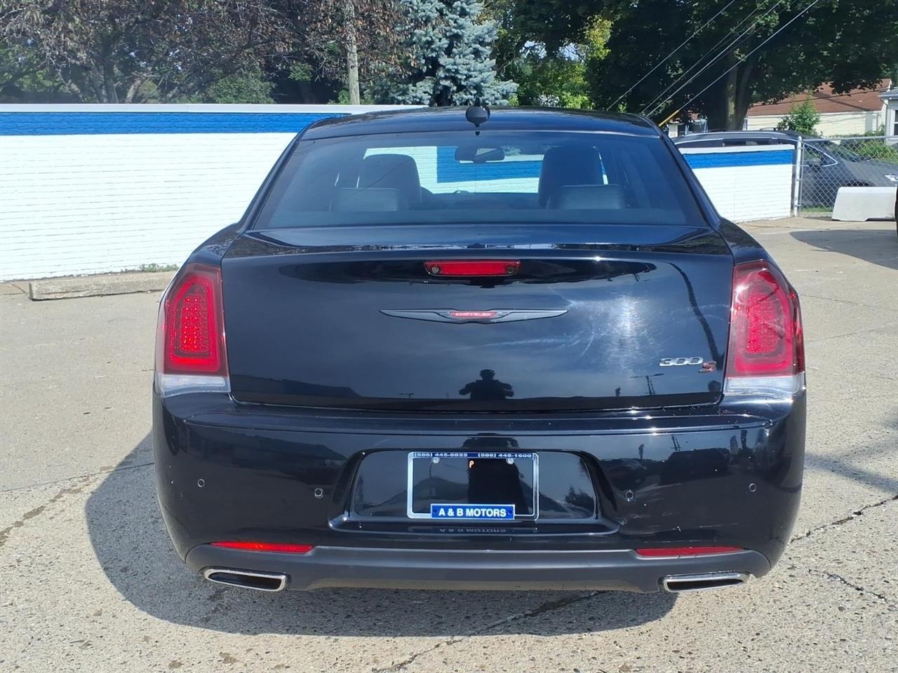 Chrysler 300 300S RWD 2022