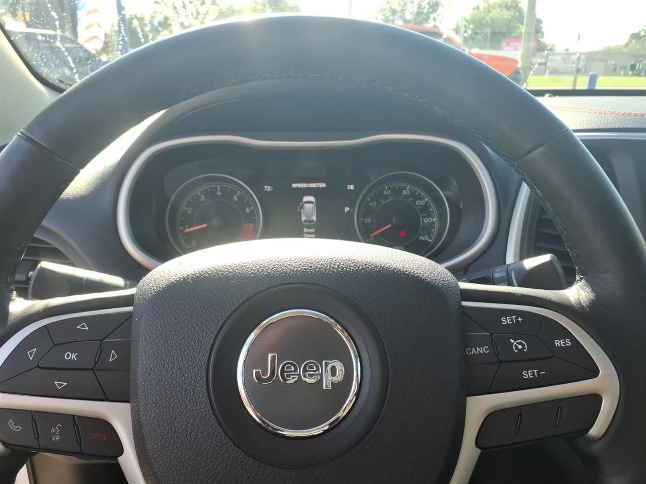 Jeep Cherokee 4WD 4dr Trailhawk 2015