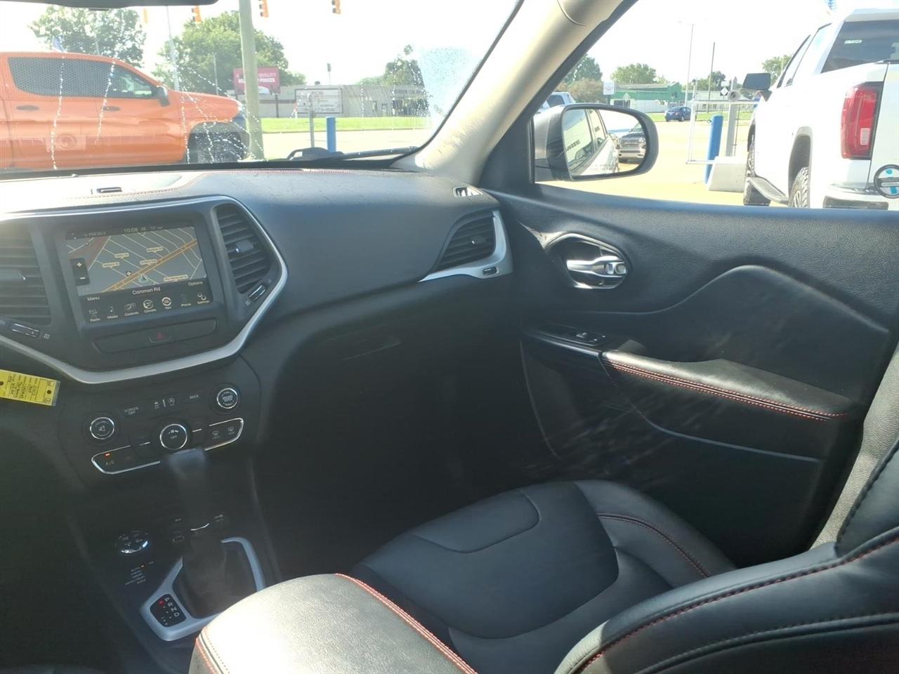 Jeep Cherokee 4WD 4dr Trailhawk 2015