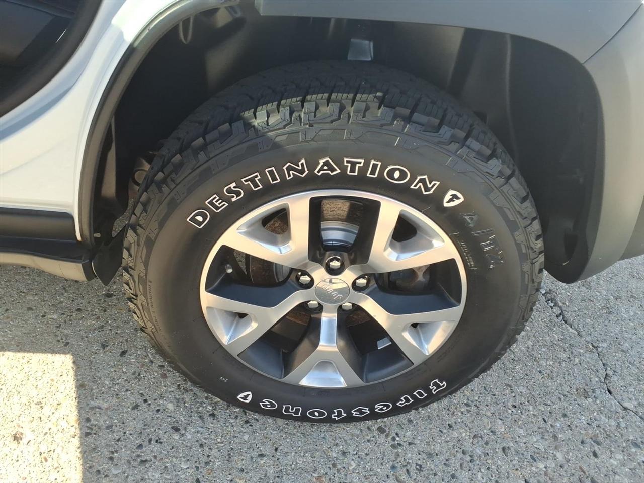 Jeep Cherokee 4WD 4dr Trailhawk 2015