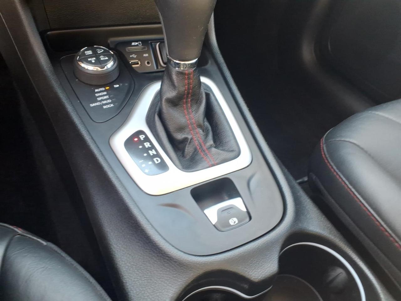 Jeep Cherokee 4WD 4dr Trailhawk 2015