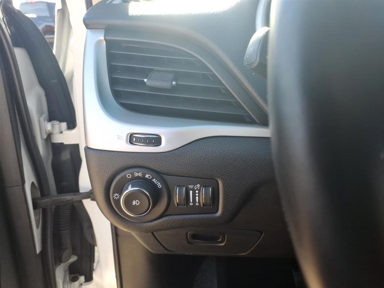 Jeep Cherokee 4WD 4dr Trailhawk 2015