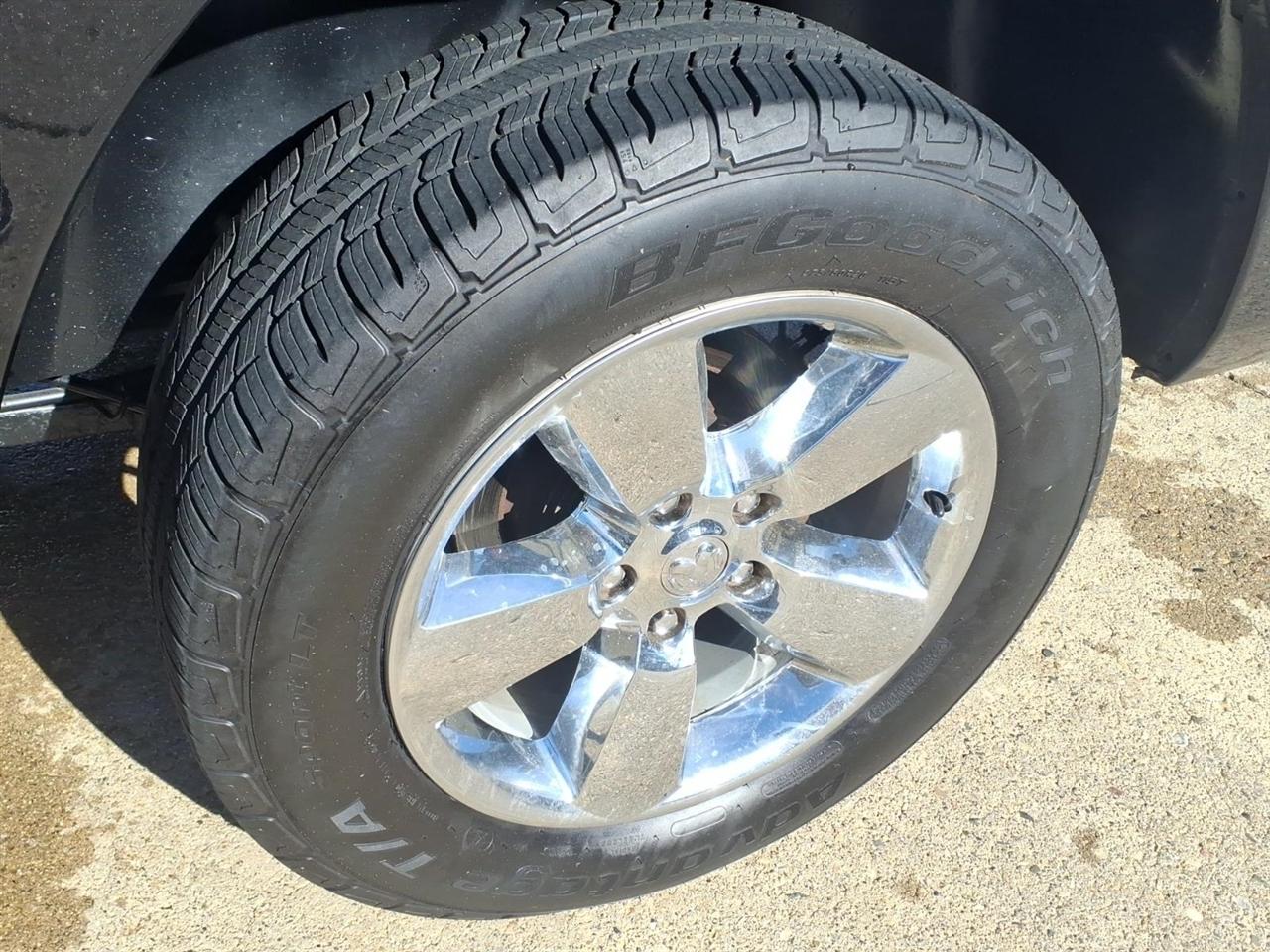 RAM 1500 4WD Crew Cab 140.5" SLT 2016