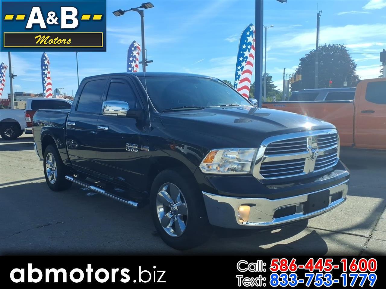 RAM 1500 4WD Crew Cab 140.5" SLT 2016